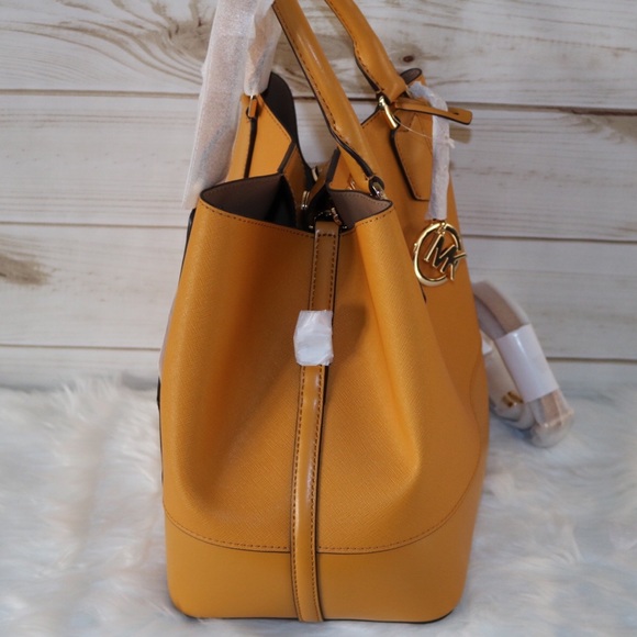 🌼SOLD🌼NWT Michael Kors Trista 2 in 1 - Picture 4 of 8